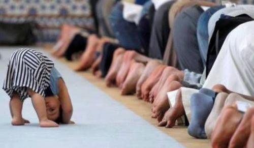 prokontra-membawa-anak-kecil-ke-masjid-bagaimana-kita-menyikapinya